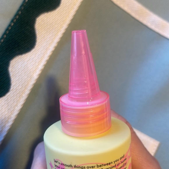 Amika Bundle smooth over 6.7 oz and Dream Routine - Picture 5 of 9